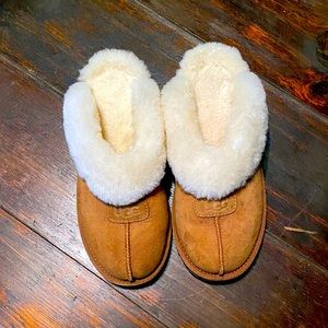 UGG Coquette slippers chestnut slides size 9